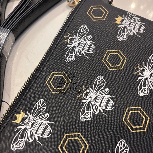 NTG On The Go Queen Bee Crossbody - Picture 2 of 4